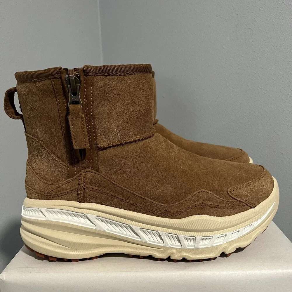 UGG CA805 Weather Boot Chestnut Suede 1112369-CHE Men's Size 6 Woman's Size 7.5